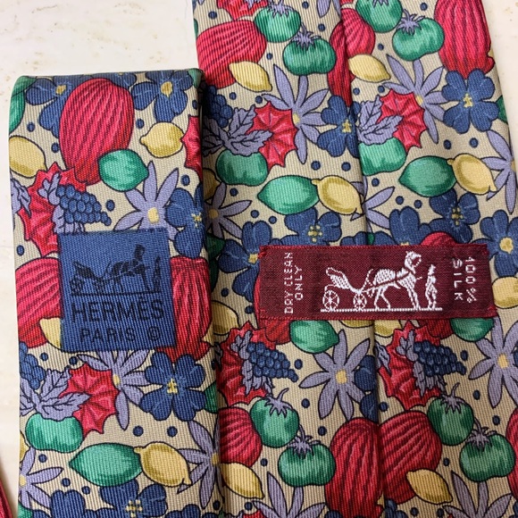 HERMES Vintage authentic silk tie - Picture 2 of 8